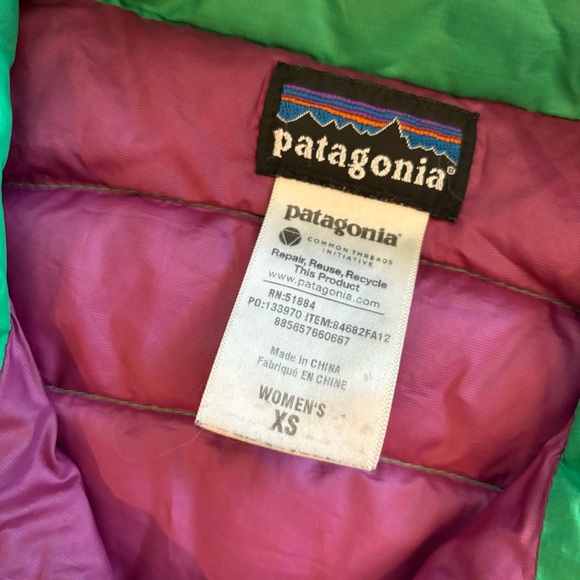 Patagonia Down Sweater Jacket - Picture 5 of 6
